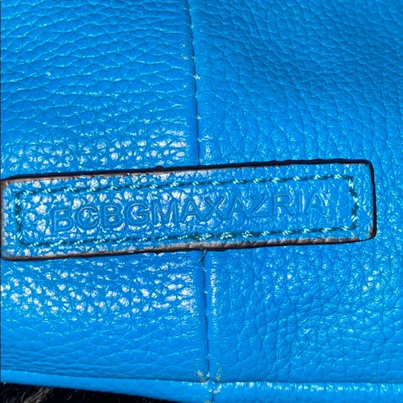 POP OF COLOR - Picture 3 of 4